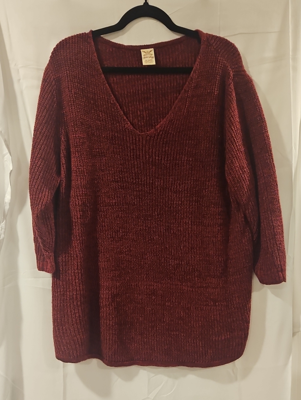 Faded Glory V-Neck Chenille Sweater in Burgundy